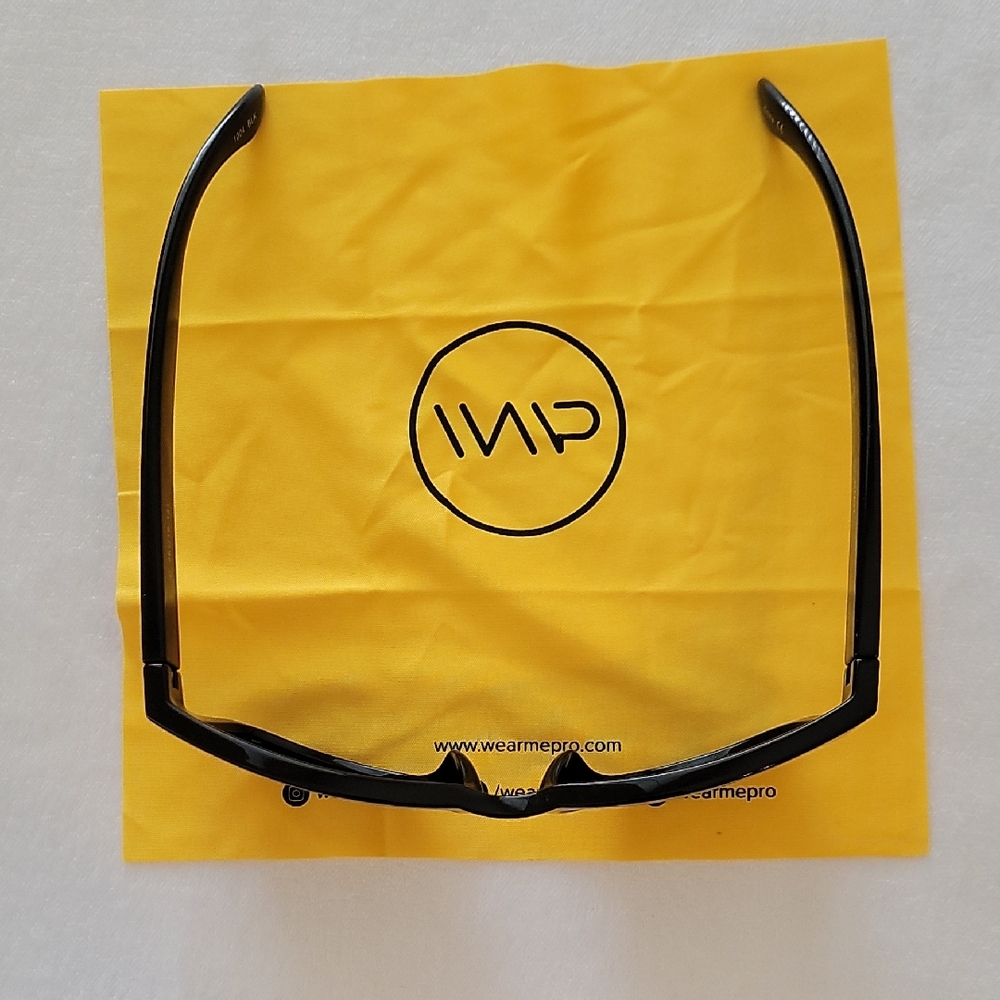 Black Sunglasses - Picture 2 of 11